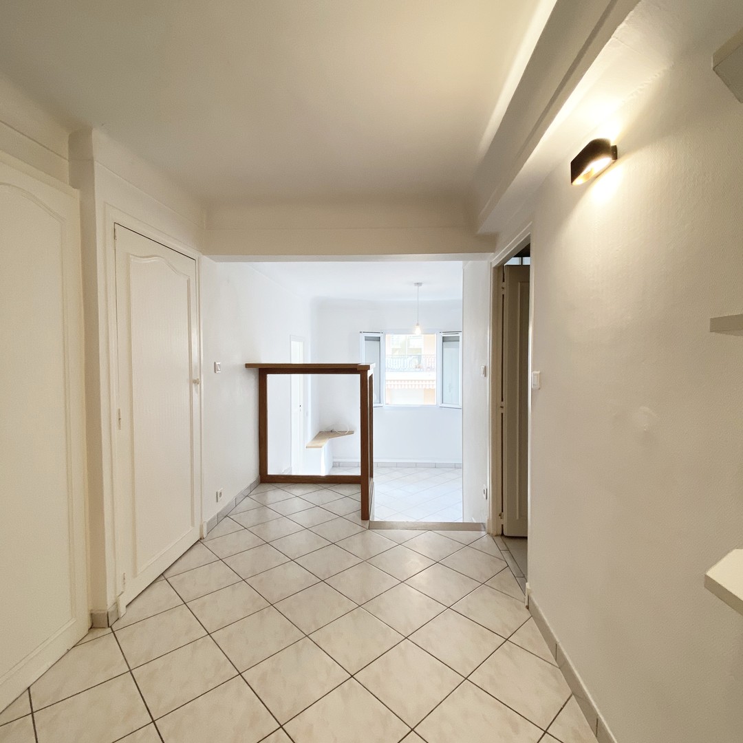 2 Pièces VILLA SENTINELLA - Apartments for rent in Monaco
