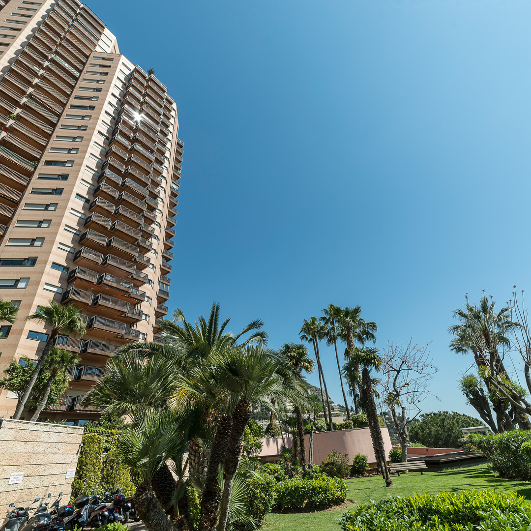 LA TOUR DU PARC SAINT ROMAN 3 pièces - Apartments for rent in Monaco