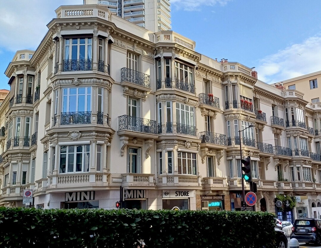 UNDER OFFER - VILLA Les LAURIERS - Boulevard Princesse Charlotte - Apartments for rent in Monaco