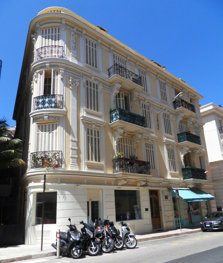 Villa Barbarin - Avenue Saint Laurent - Apartments for rent in Monaco