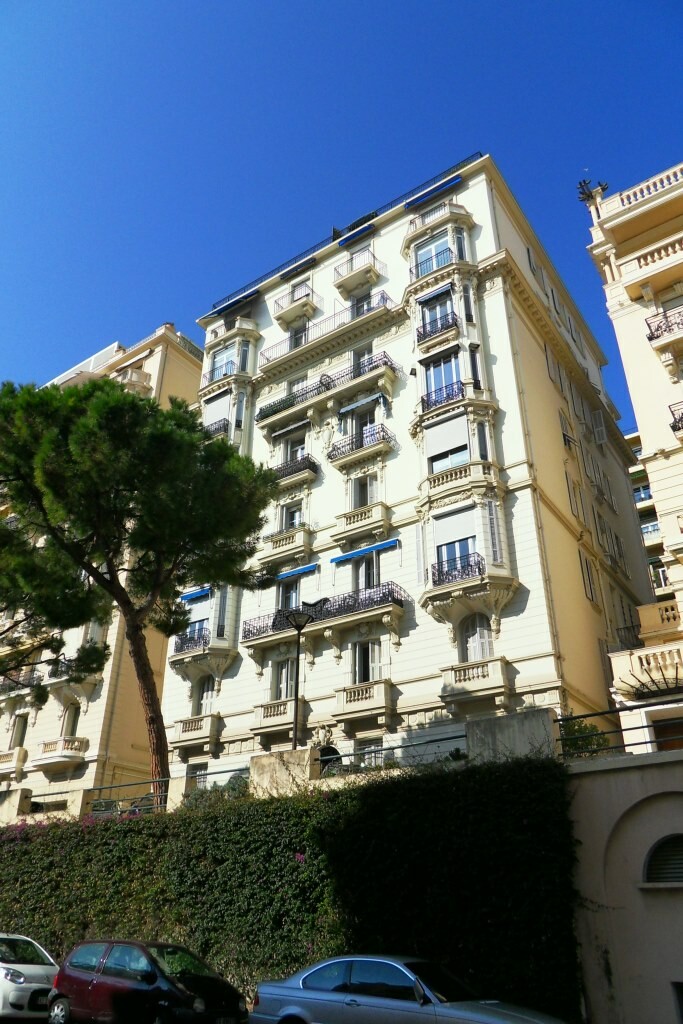 Law 887 - Villa San Carlo - Boulevard des Moulins - Apartments for rent in Monaco