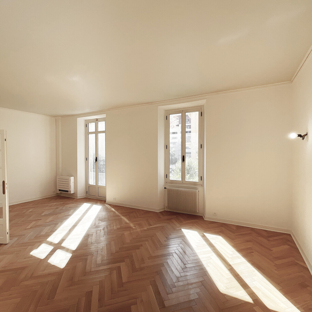 SPACIEUX 3/4 PIECES CLAIR ET ENSOLEILLÉ | QUARTIER CONDAMINE - Apartments for rent in Monaco