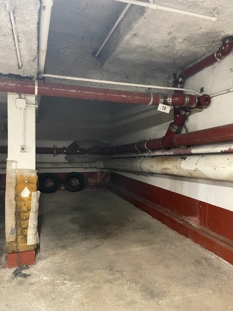 Place Parking au Château Amiral - Apartments for rent in Monaco