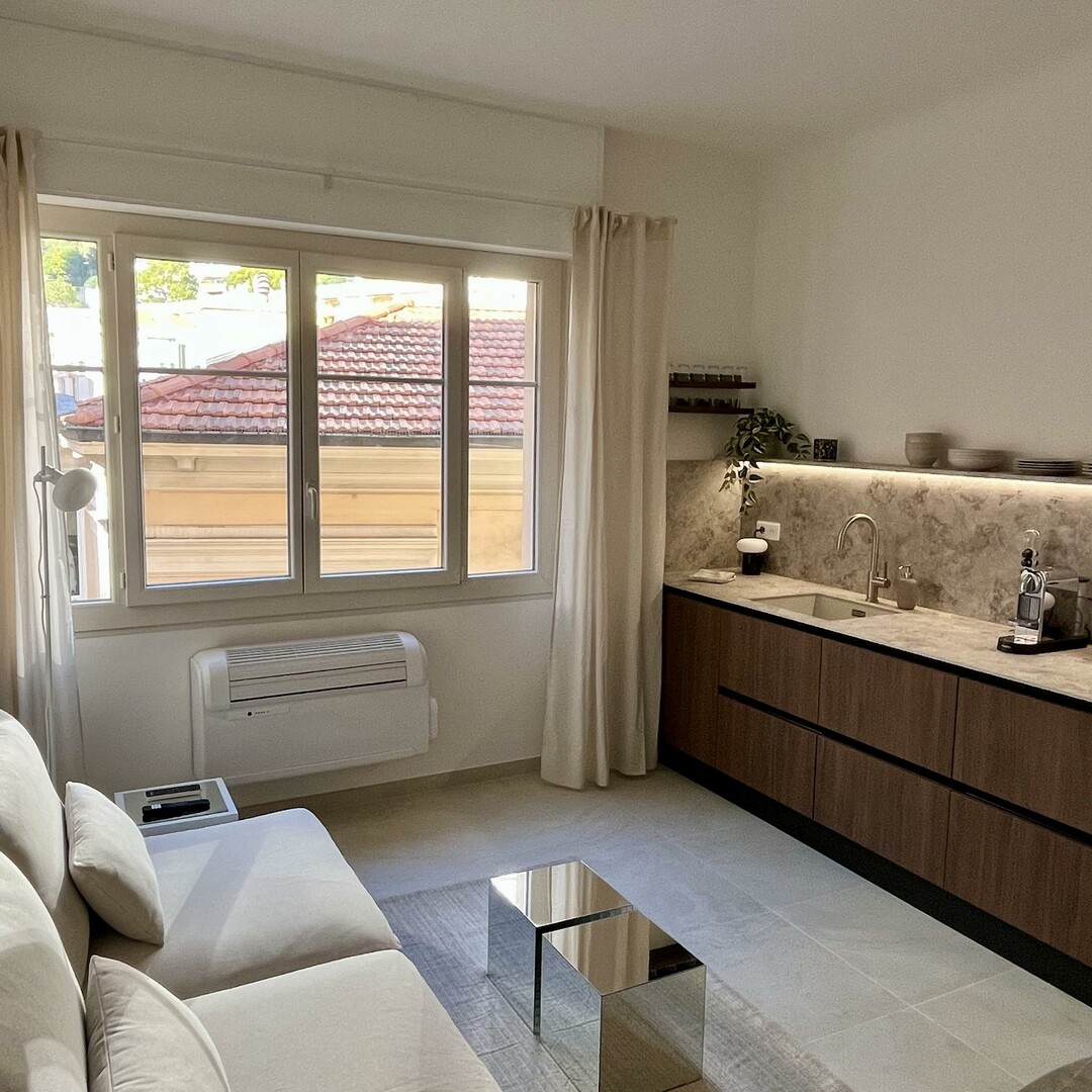 BRIGHT, RENOVATED 1-BEDROOM | FURNISHED - Apartments for rent in Monaco