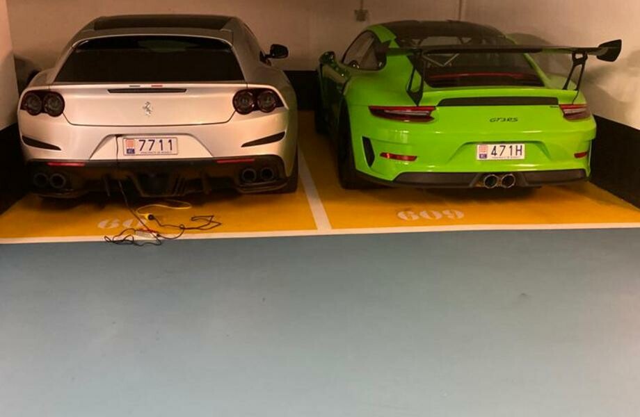 Double large parking apce in the center - Apartments for rent in Monaco