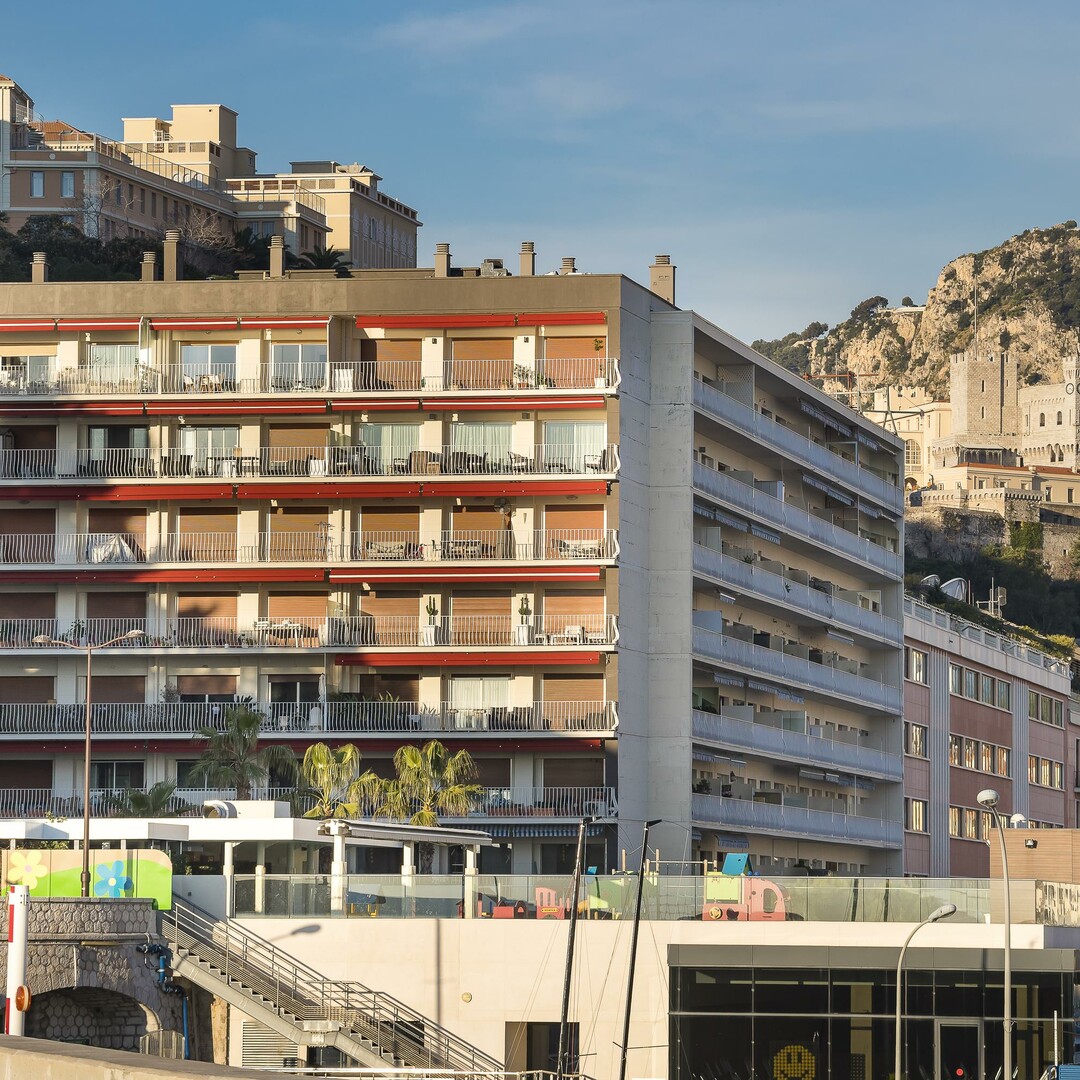 Spacious and bright 2-bedroom in the port | Furnished - Apartments for rent in Monaco