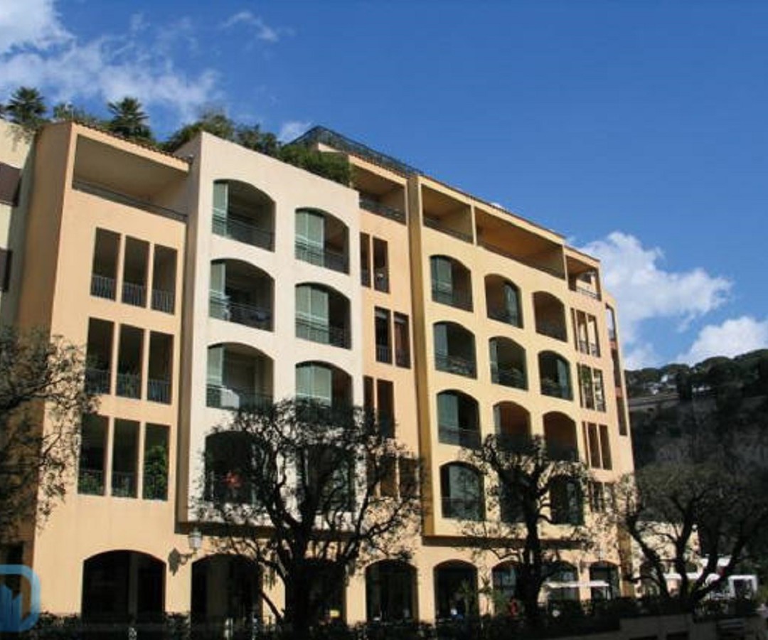 FONTVIEILLE CIMABUE 4 ROOMS 172 sqm WITH CELLAR AND 2 CAR PARKS - Apartments for rent in Monaco