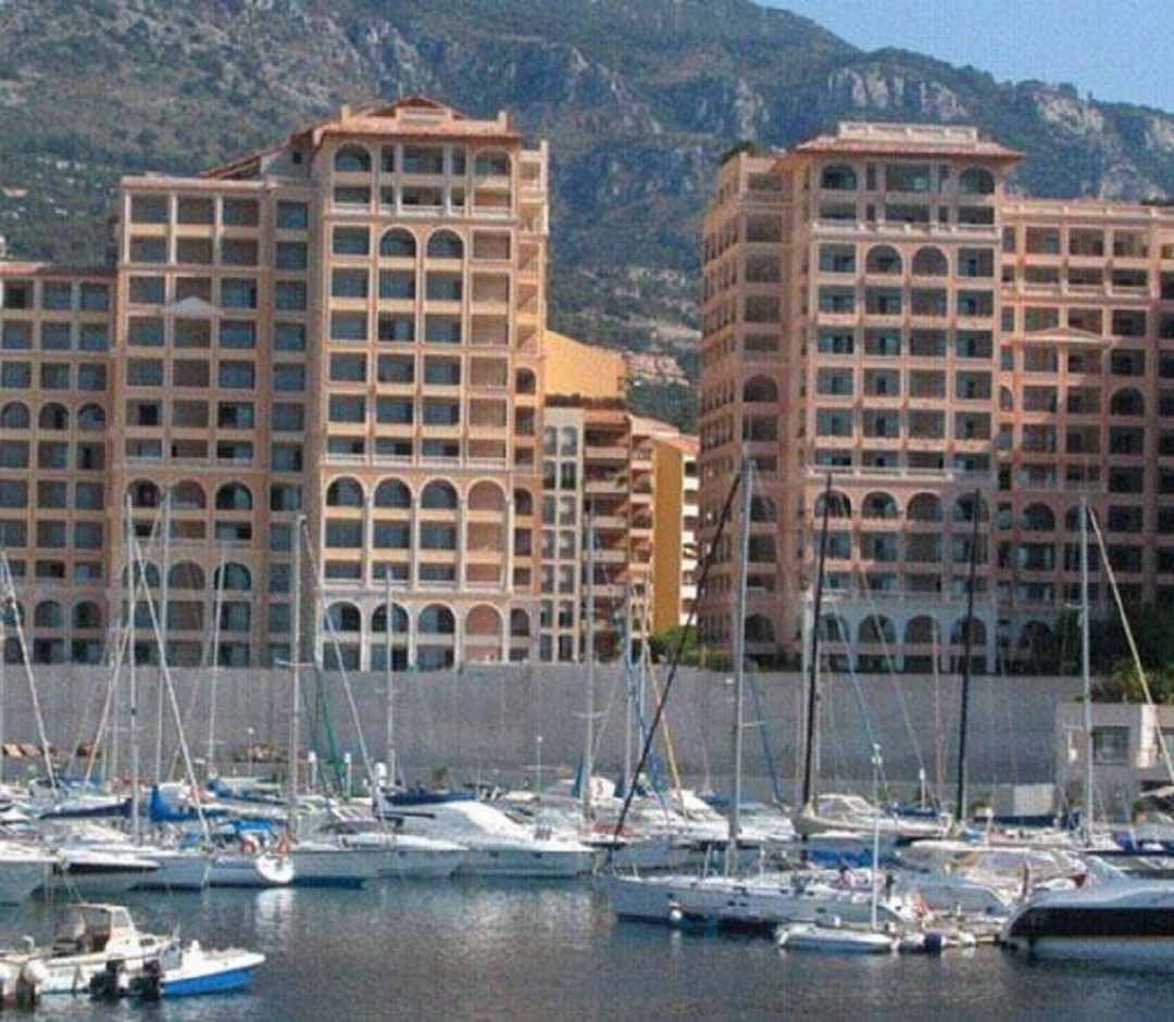 FONTVIEILLE MEMMO CENTER 2 ROOMS 130 m² CELLAR PARKING - Apartments for rent in Monaco