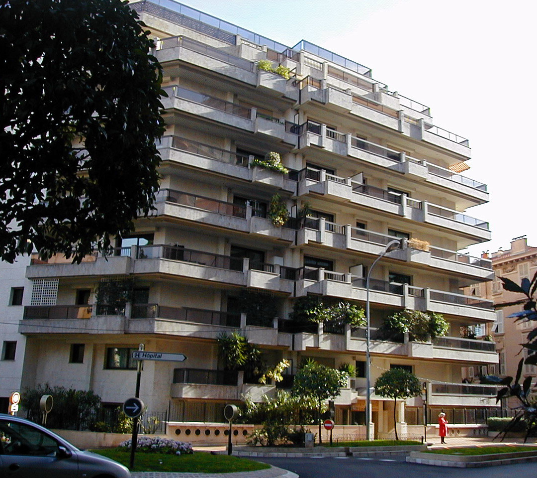 COSY STUDIO WITH GARDEN - Apartments for rent in Monaco