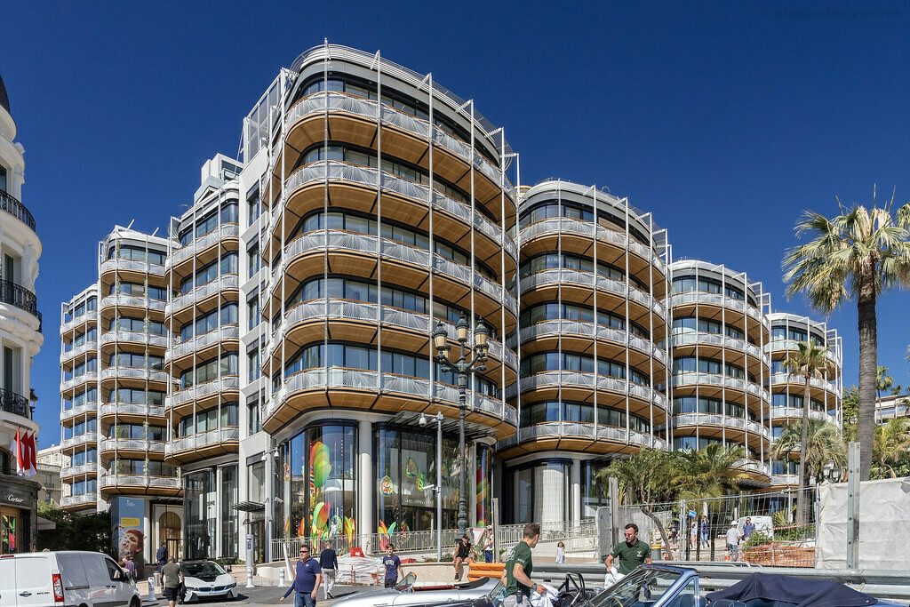 4 ROOMS - FULL FLOOR - Apartments for rent in Monaco
