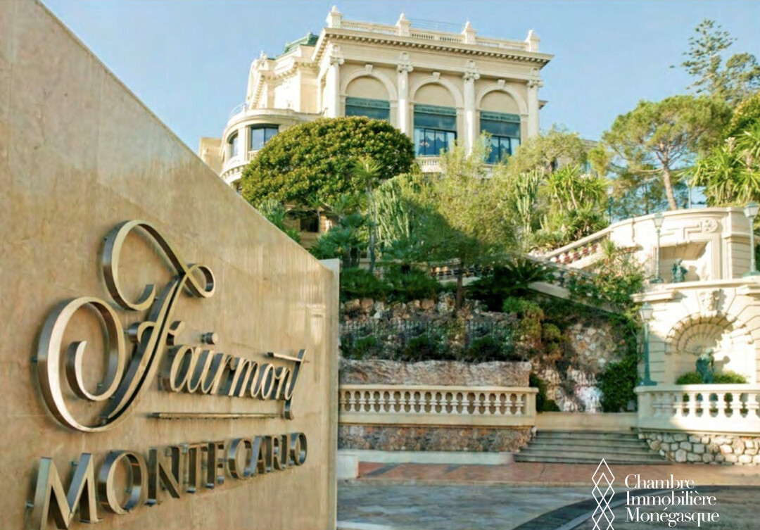 MAGNIFICENT 2 ROOM APARTMENT WITH SEA VIEW - Apartments for rent in Monaco