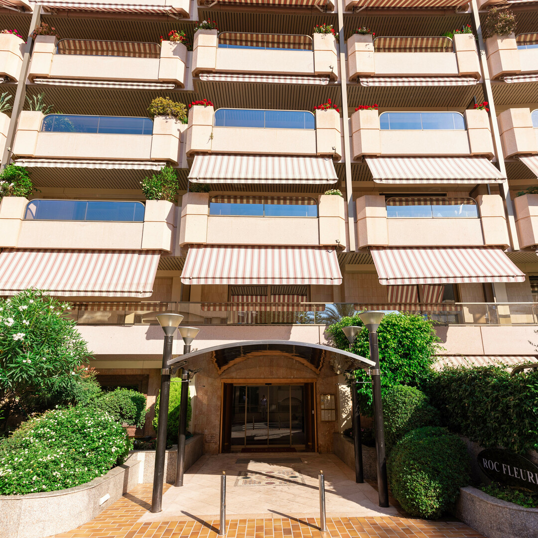 LARGE APARTMENT WITH TERRACE - LE ROC FLEURI - Apartments for rent in Monaco