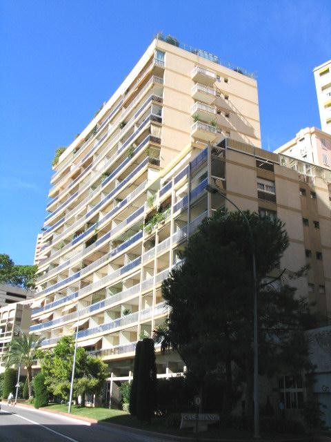 2 ROOMS COMPLETELY RENOVATED AND FURNISHED