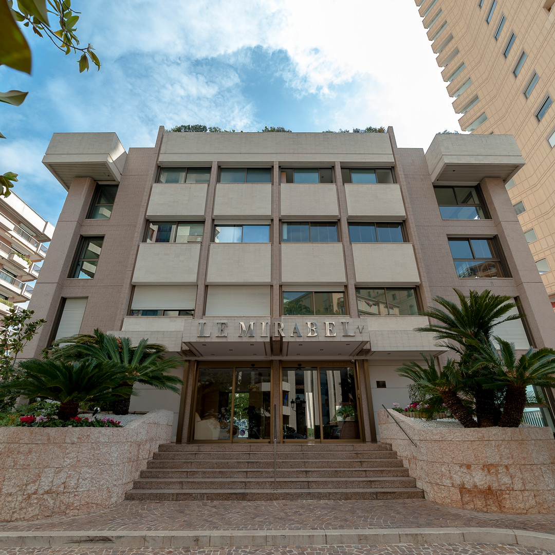 MIRABEL - One bedroom apartment with garden