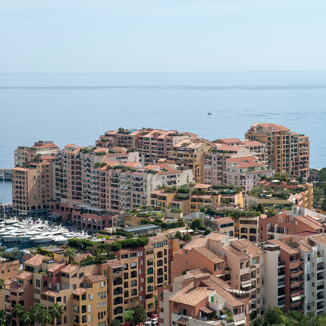 Duplex with pool and panoramic view of the port