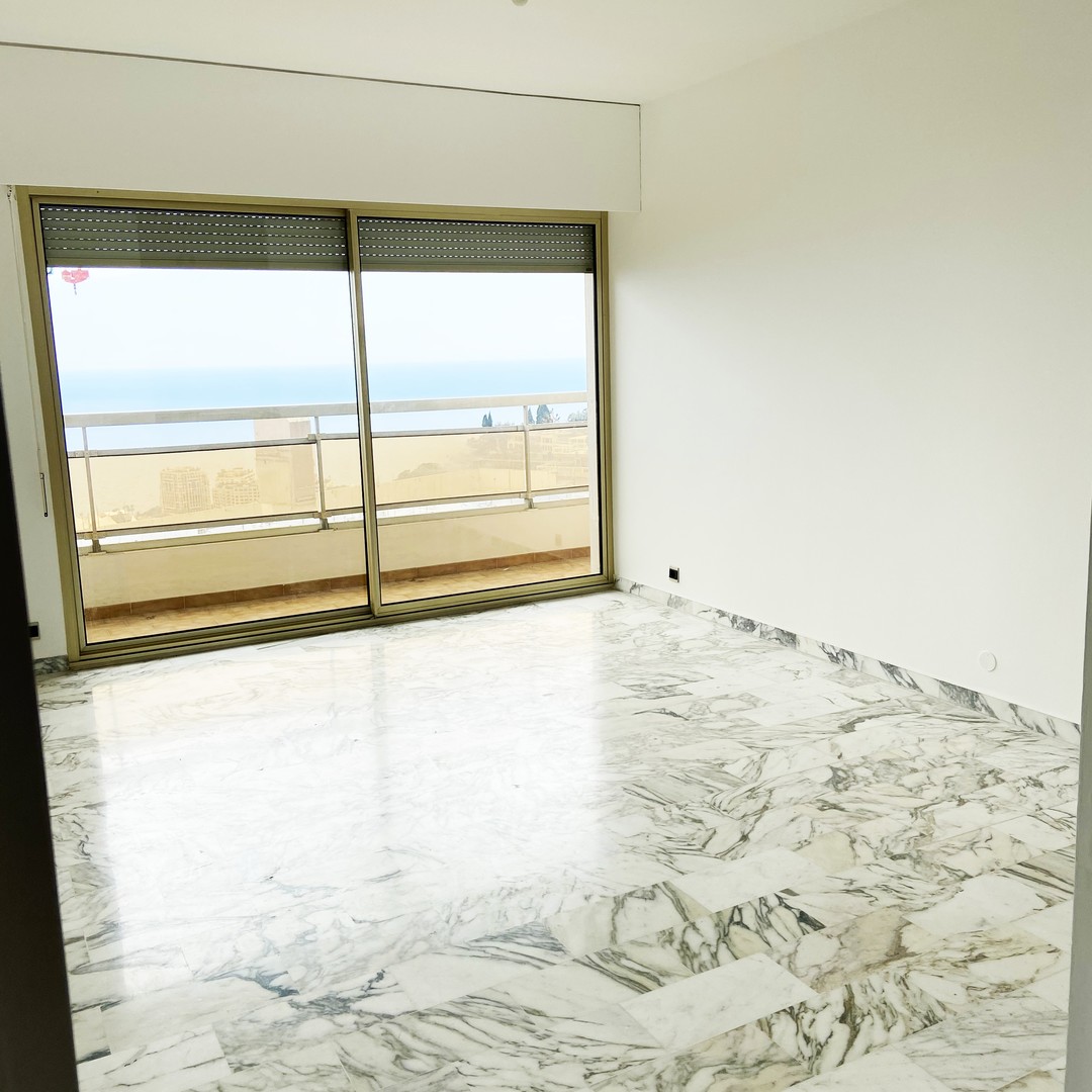 STUDIO WITH SEA VIEW / LES LIGURES