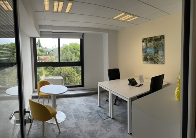 Fully equipped office - 2 persons