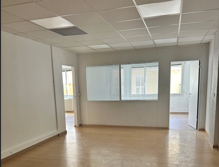 Large office for rent