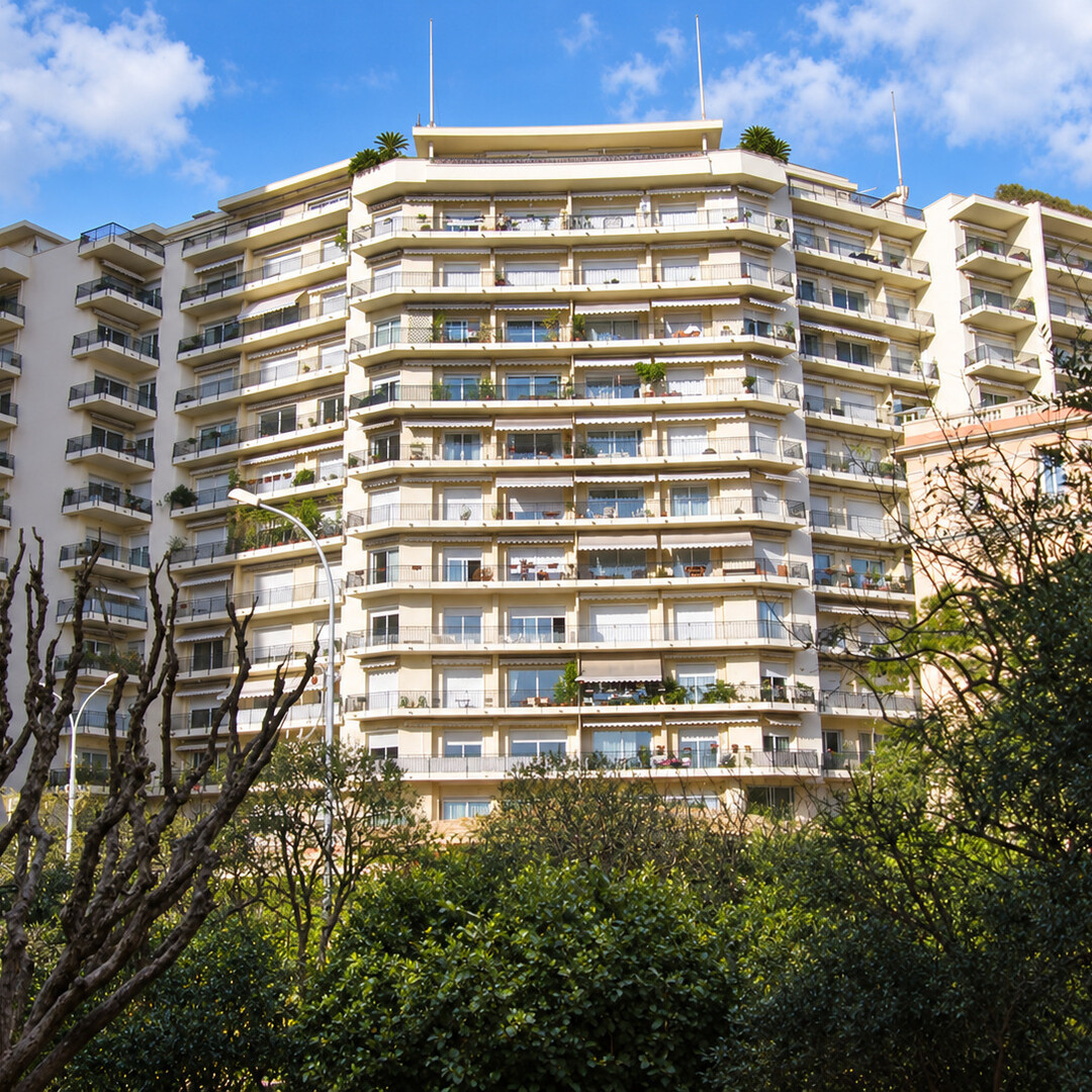 Monte-Carlo — Commercial premises - Precarious lease