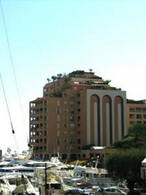 FONTVIEILLE - CELLAR -  EDEN STAR