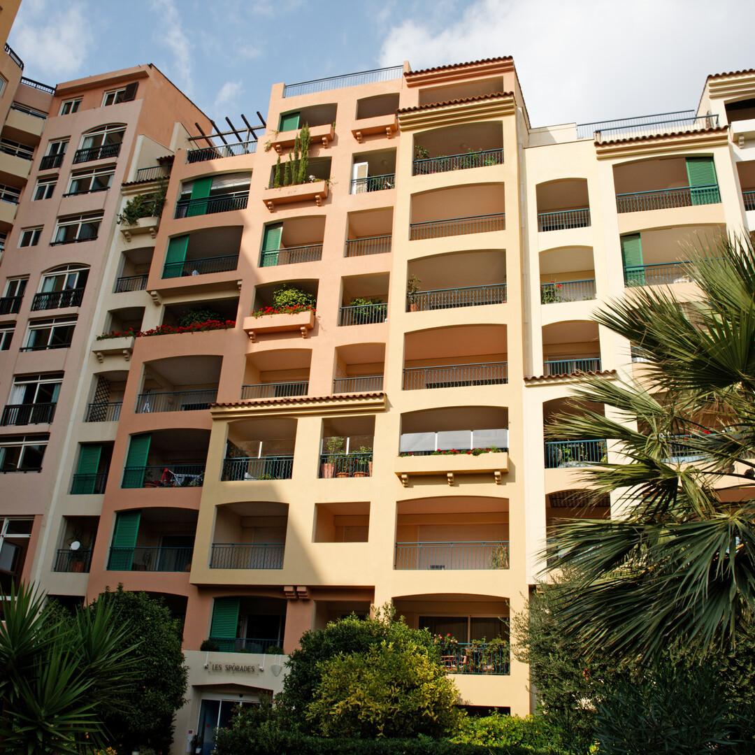 FONTVIEILLE - PARKING - ‟LES SPORADES‟