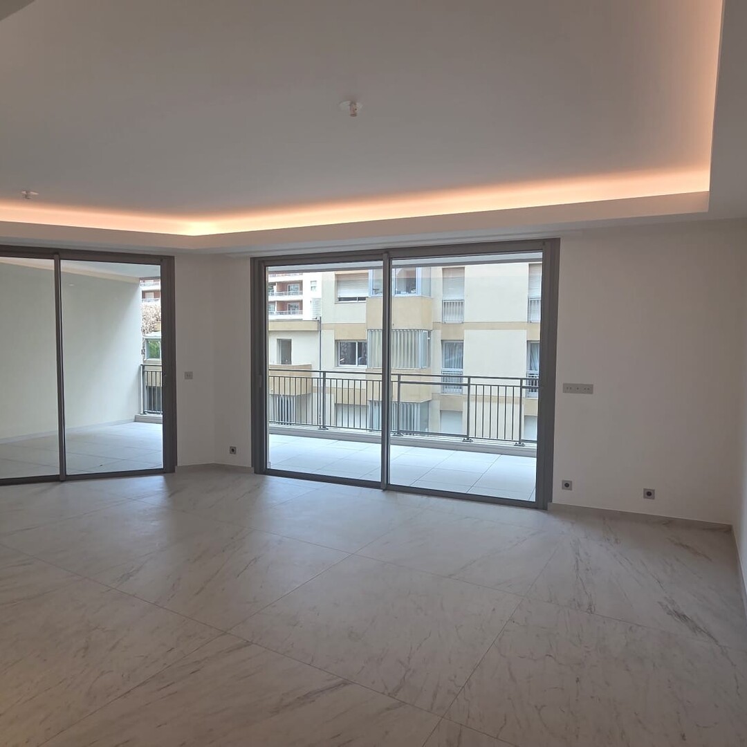 VILLA ARIANE - MAGNIFICENT NEW 3 ROOM APARTMENT