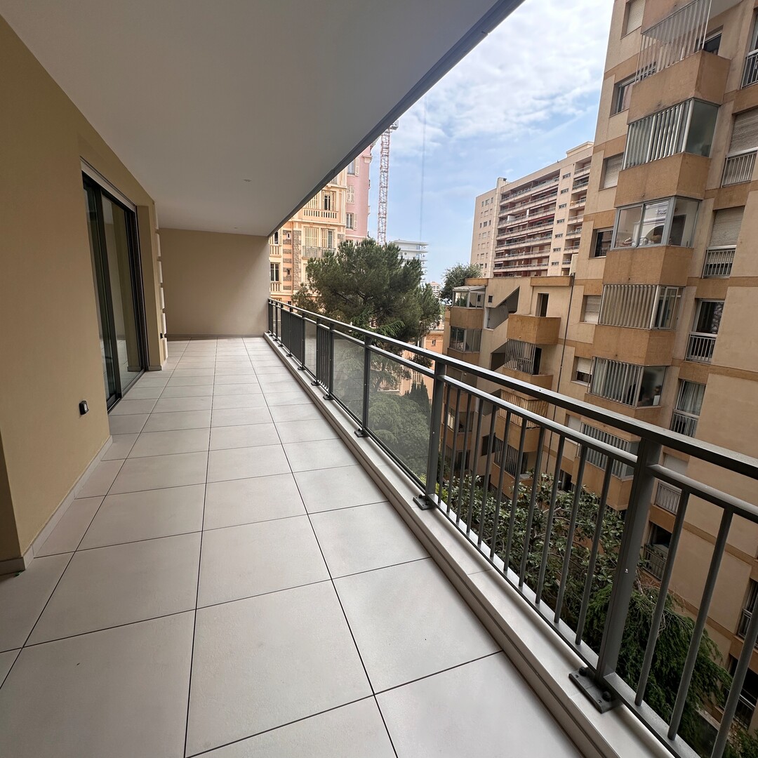 VILLA ARIANE - MAGNIFICENT NEW 3 ROOM APARTMENT