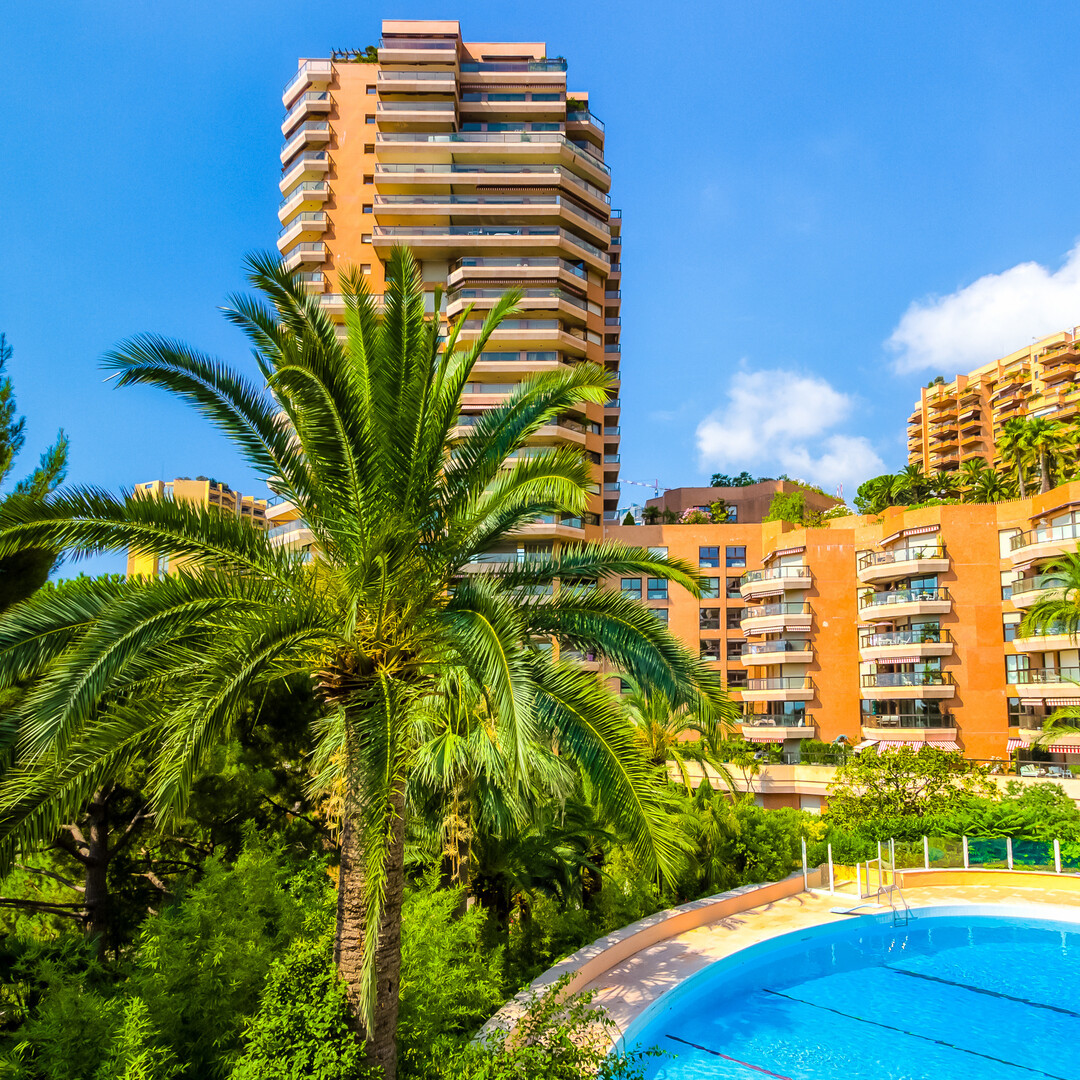 BEAUTIFUL AND LARGE PARKING AT MONTE CARLO SUN