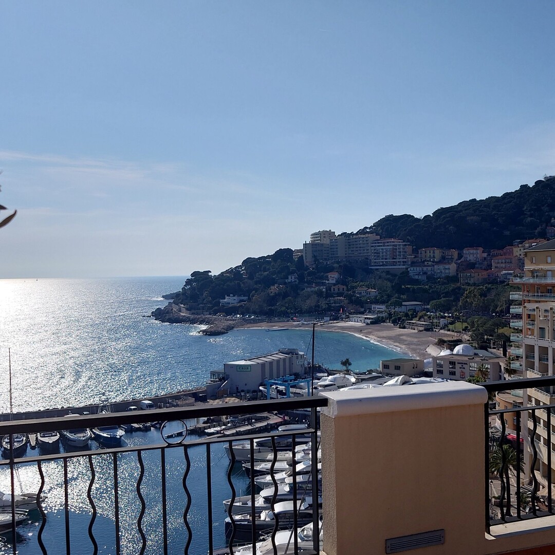 Exceptional 5-bedroom luxury apartment with private pool