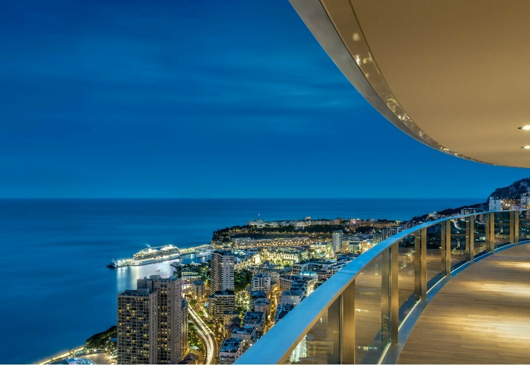 SAINT ROMAN | ODEON TOWER| 5 ROOMS