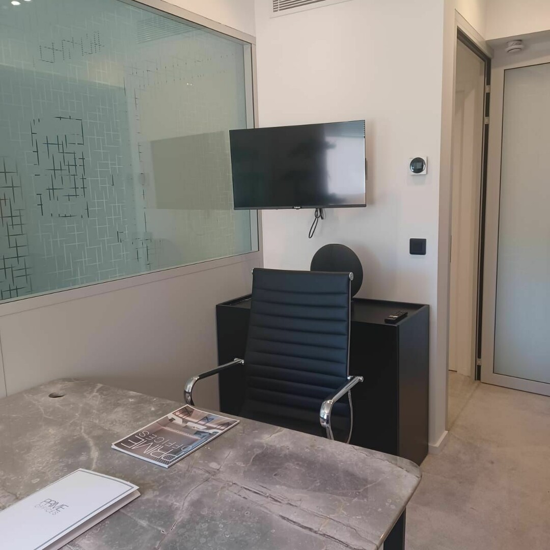 BEAUTIFUL OFFICE FOR RENT IN FONTVIELLE