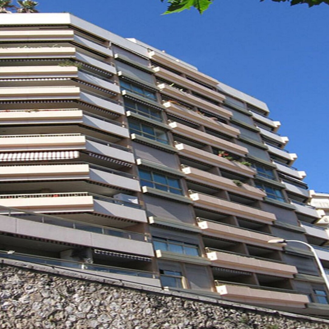 Parking space | Jardin Exotique district