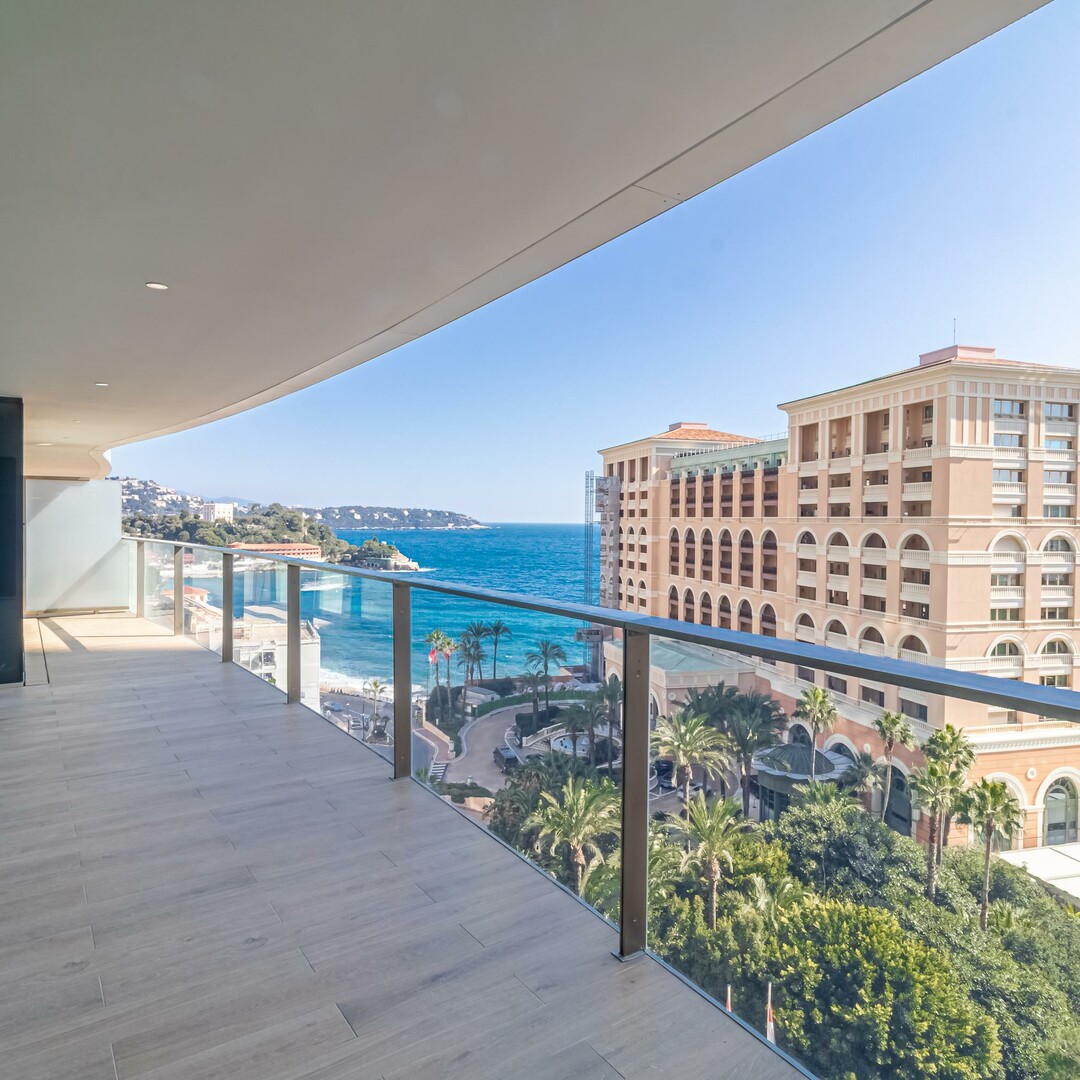 Beautiful family apartment in Bay House (co-exclusive listing)