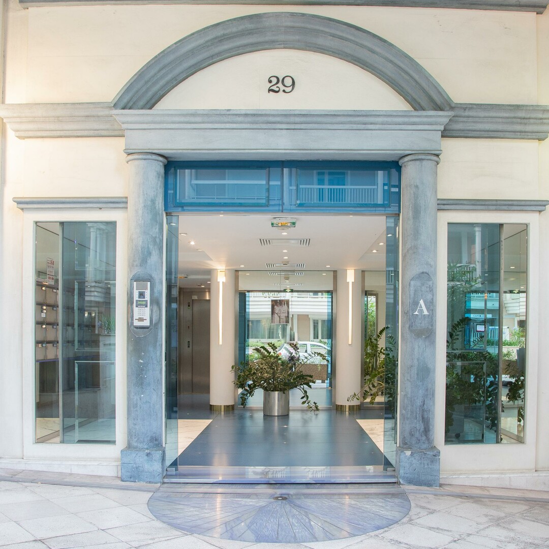Large office for rent with 3 parking spots | Bd d'Italie above Larvotto