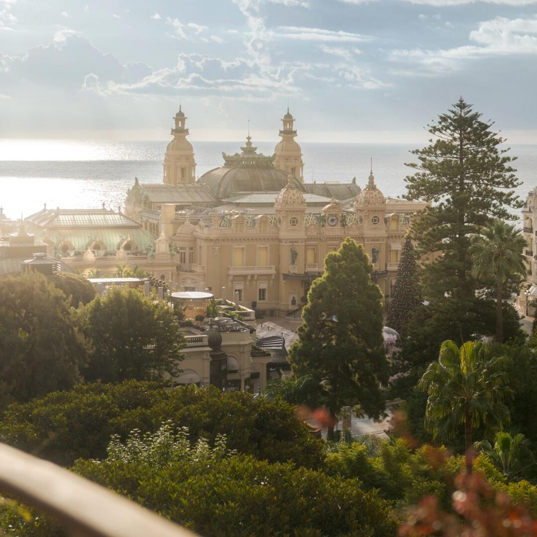 Luxurious 5-bedroom apartment in the heart of the Carré d’Or