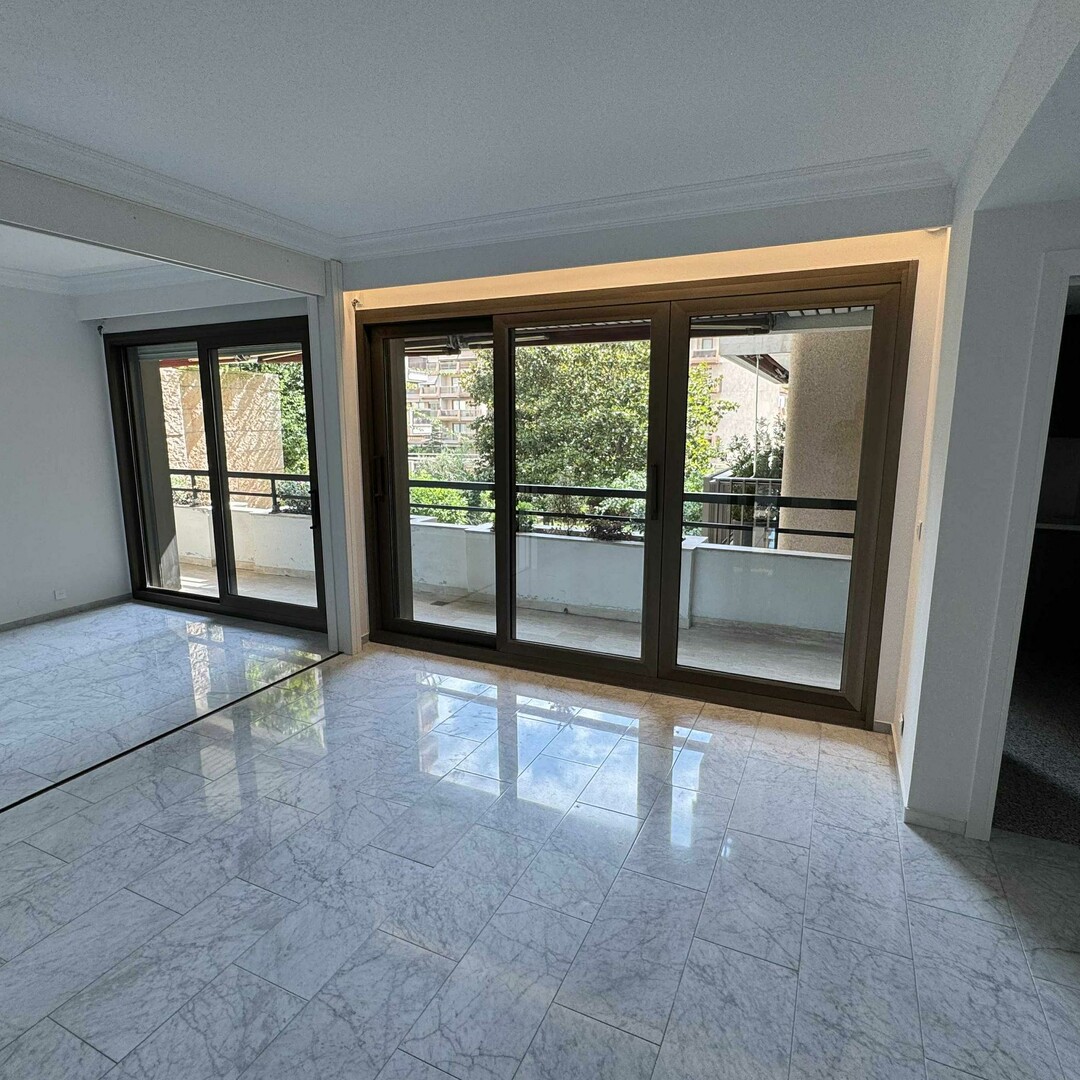 Beautiful fully renovated apartment in the heart of Monte-Carlo