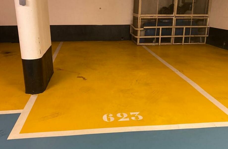 Large parking space in the center