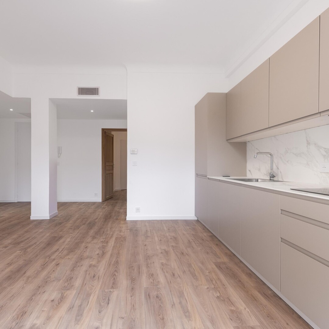 Renovated | 2-bedroom apartment | Boulevard d'Italie