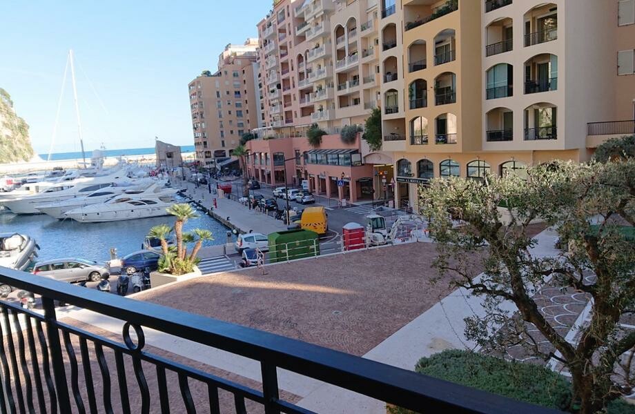 VERY NICE STUDIO IN FONTVIEILLE IN A LUXURIOUS RESIDENCE