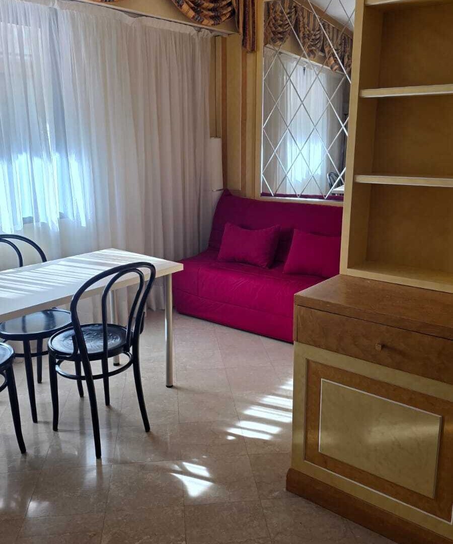 FOR RENT – FURNISHED STUDIO