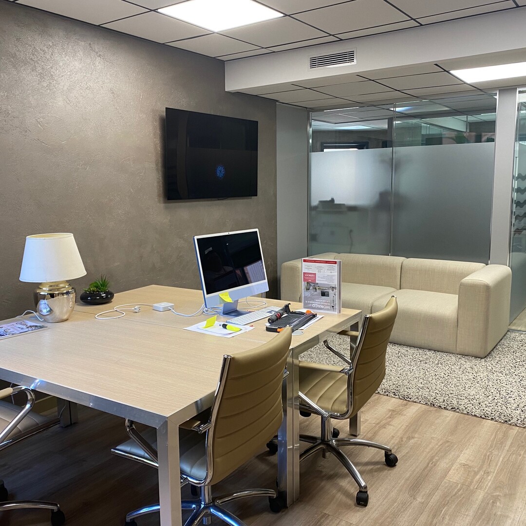 Comfortable office space fully furnished