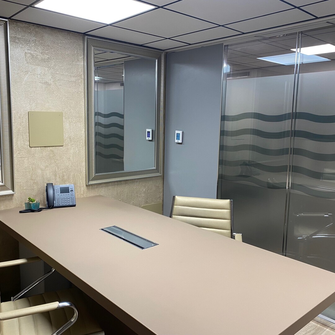 Office space in a good standng building