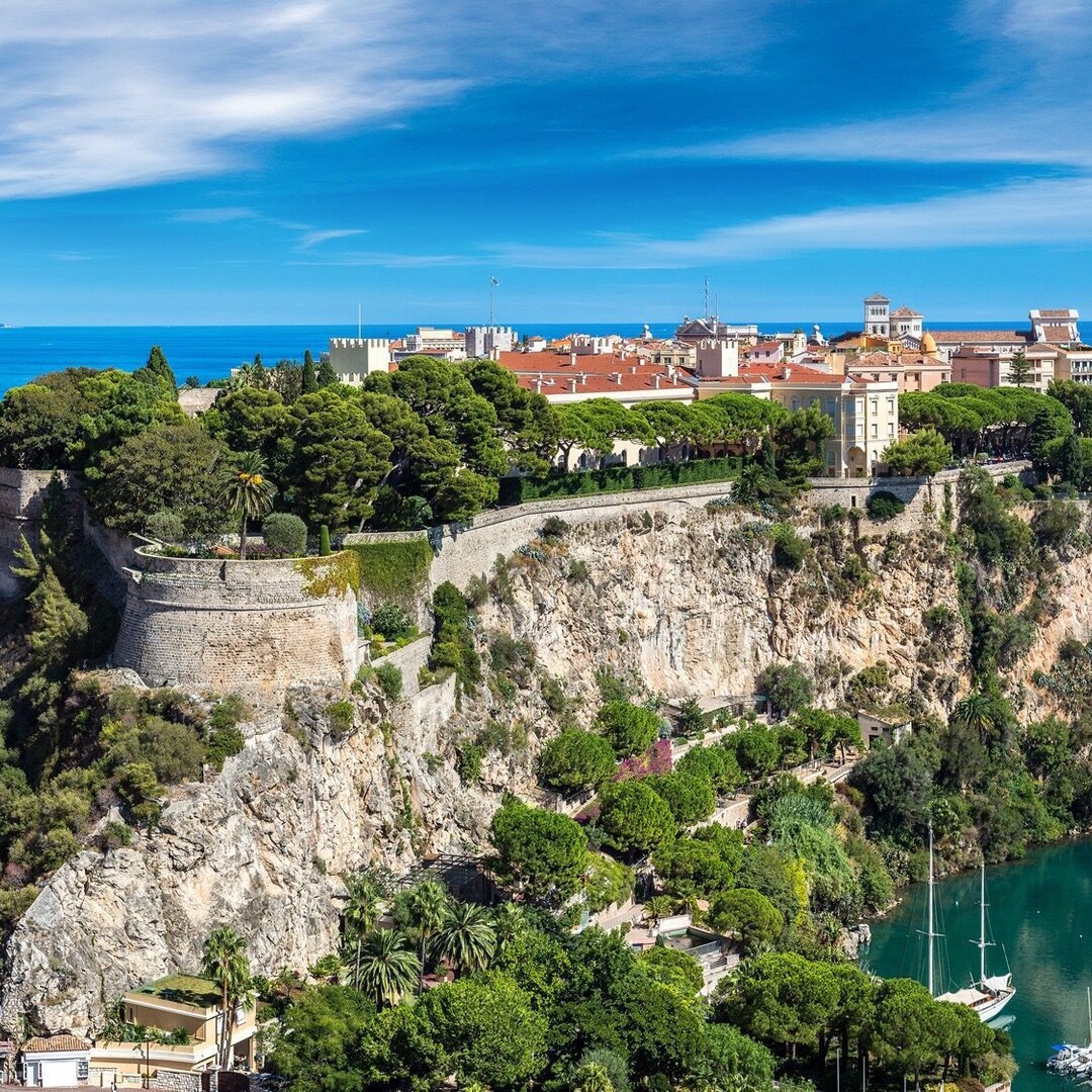 MAGNIFICENT APARTMENT MONACO CITY