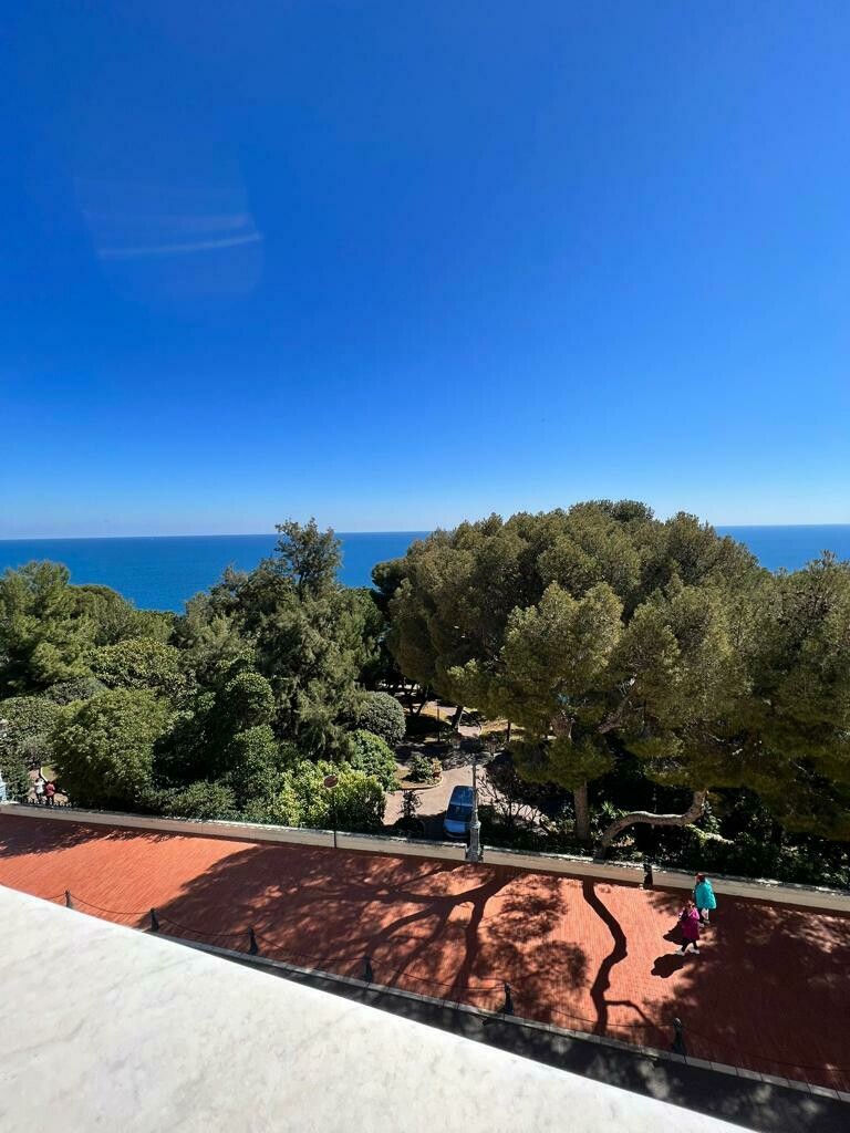 RARE DUPLEX  SEA VIEW