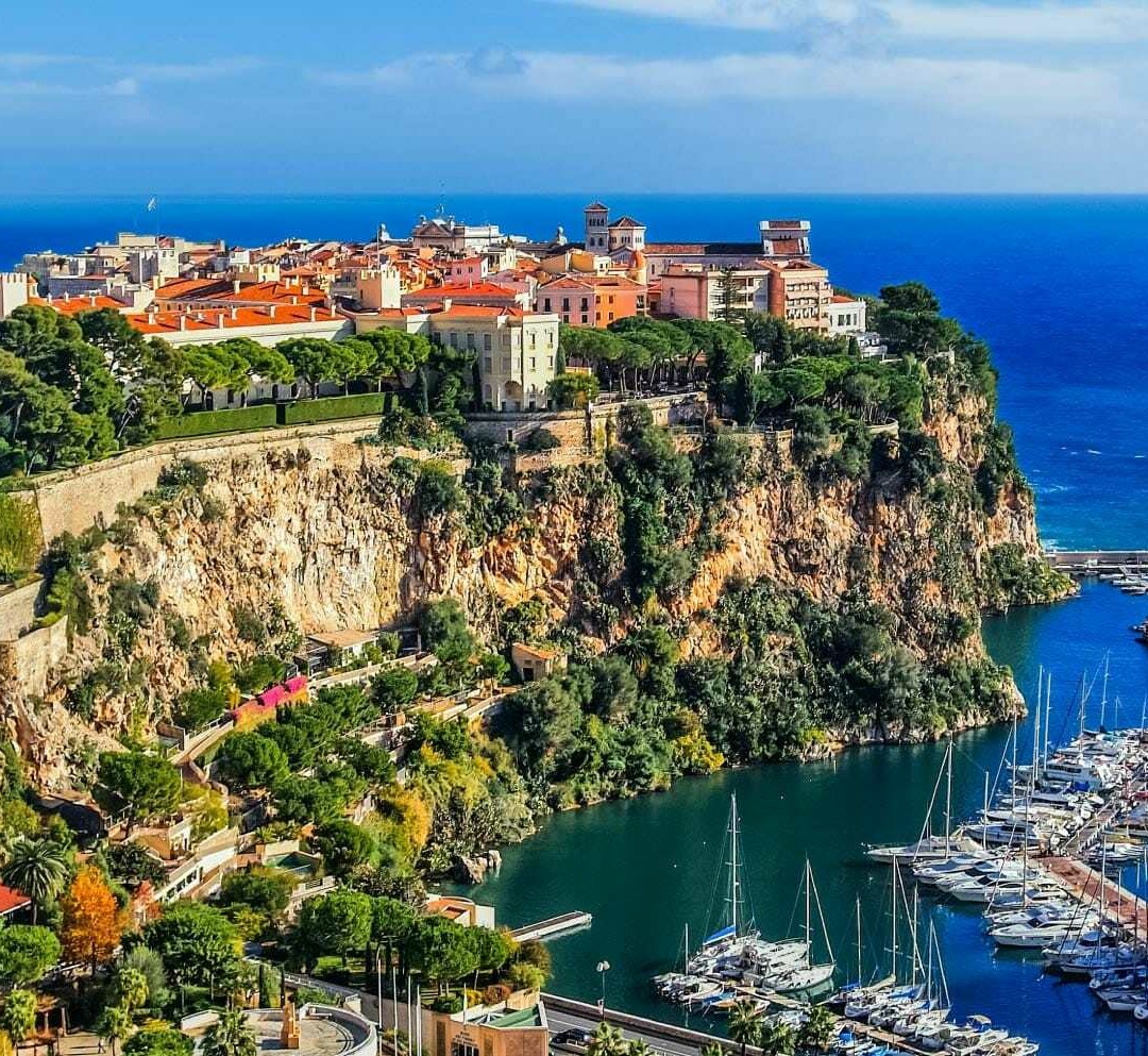 RARE! LARGE GARAGE FOR RENT IN MONACO CITY