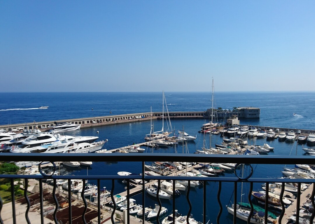 BEAUTIFUL 4 ROOMS SEA VIEW