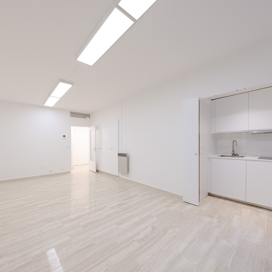 MONTAIGNE CENTRAL OFFICE