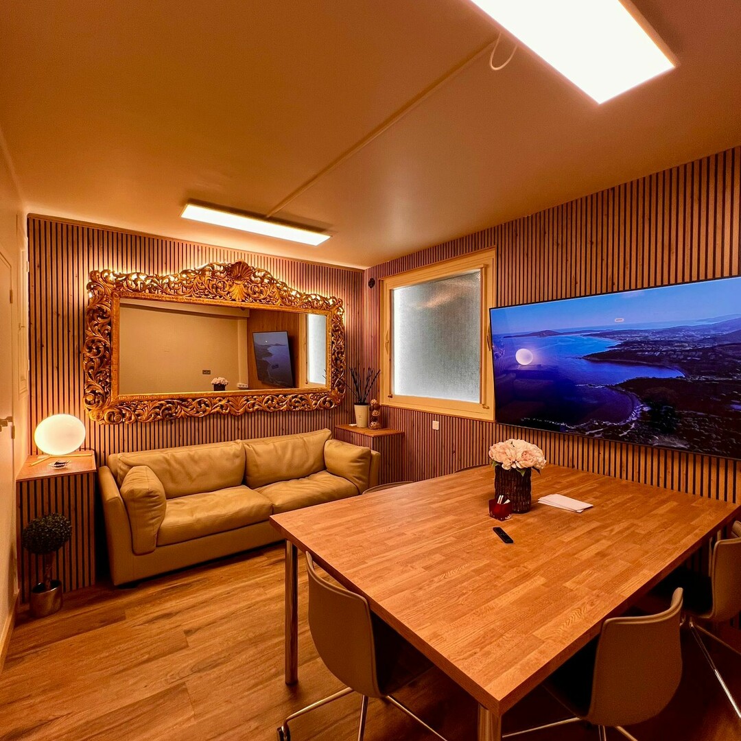 PRESTIGIOUS OFFICES WITH SEA VIEW