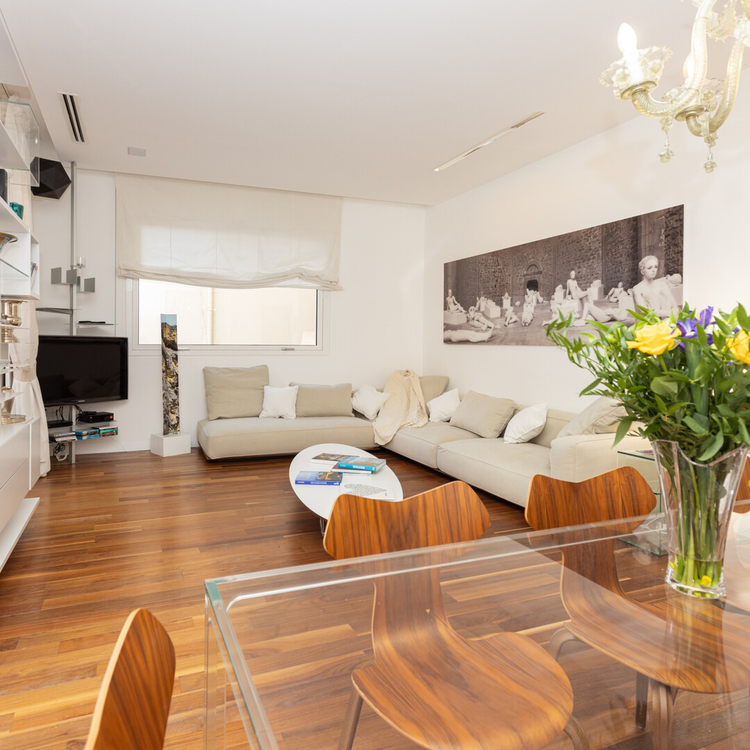 MAGNIFICENT SEASONAL RENTAL: RENOVATED 4 ROOMS