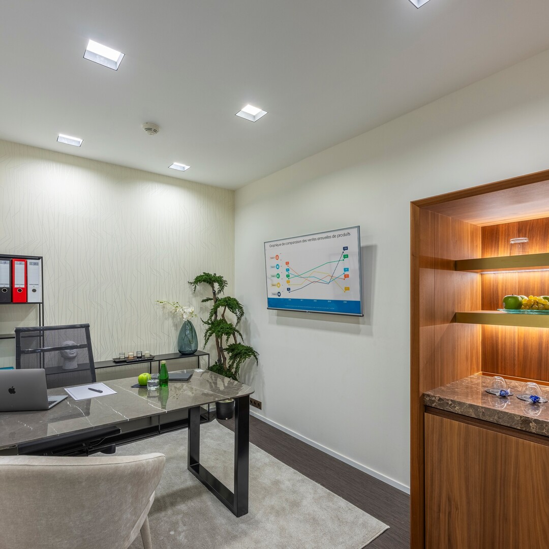 Office for rent - Le Thales.
